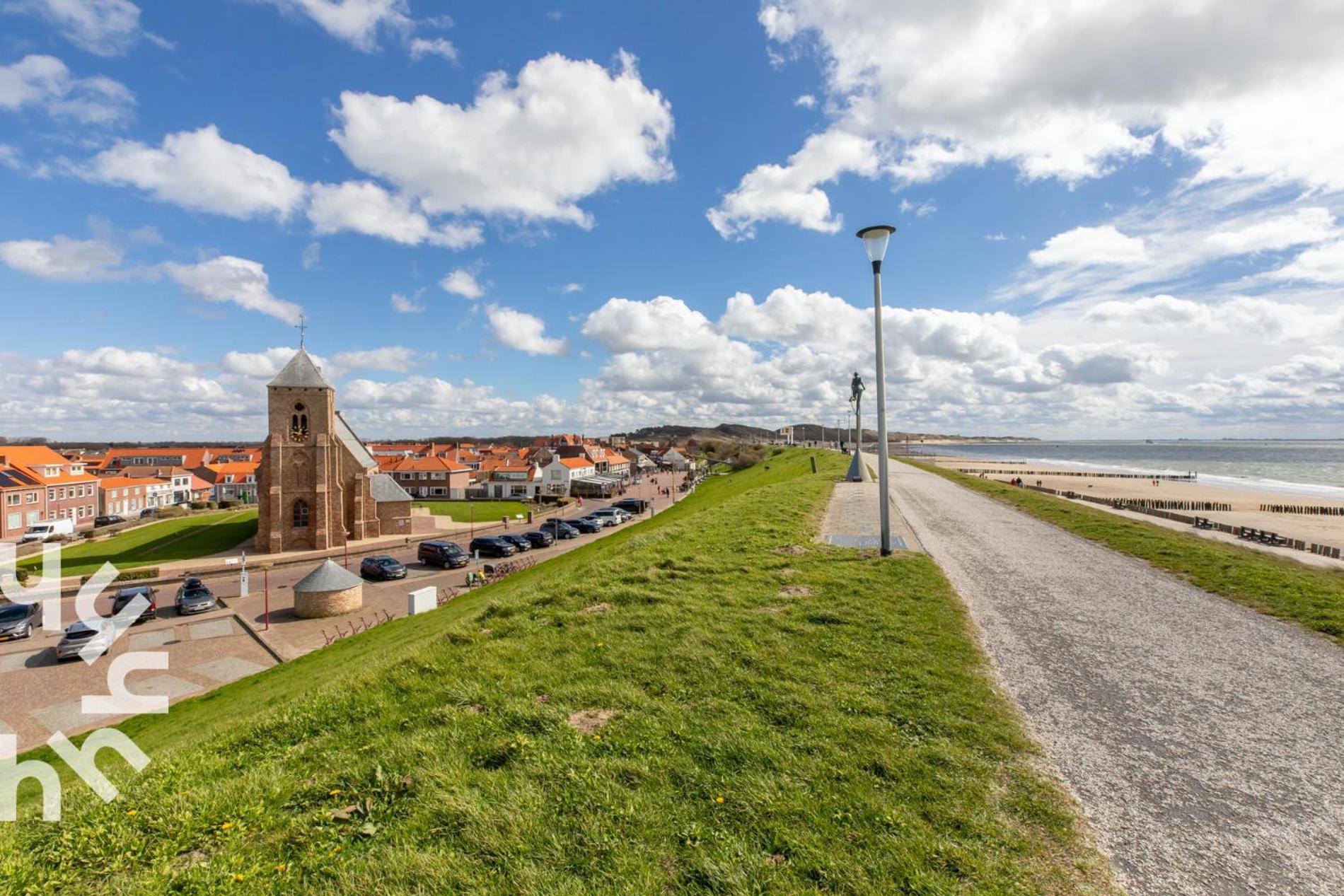 Vakantiewoning In Centrum Zoutelande, Bij Het *