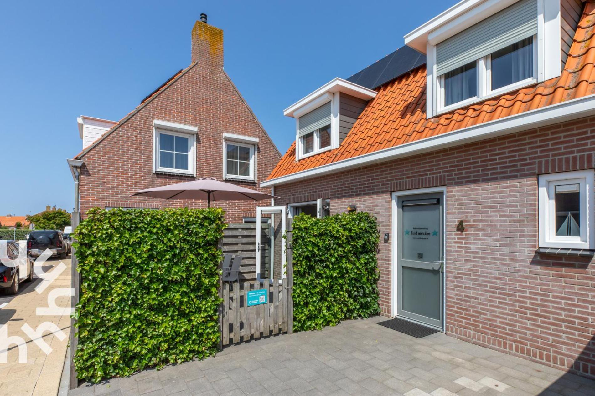 Vakantiewoning In Centrum Zoutelande, Bij Het * Zoutelande